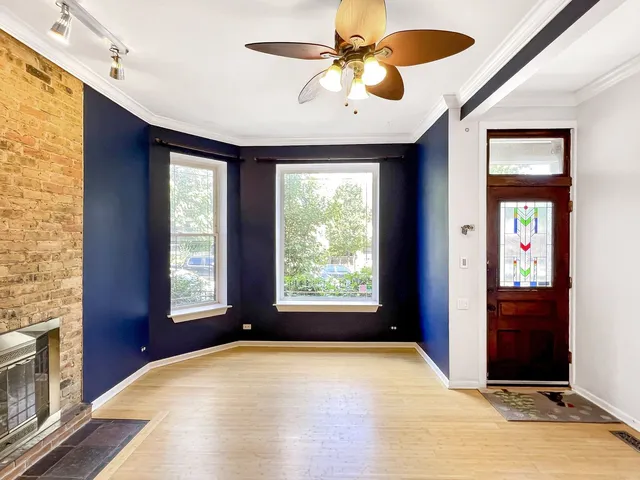 $3,000 | 2649 West Evergreen Avenue, Unit 1, Chicago, IL 60622