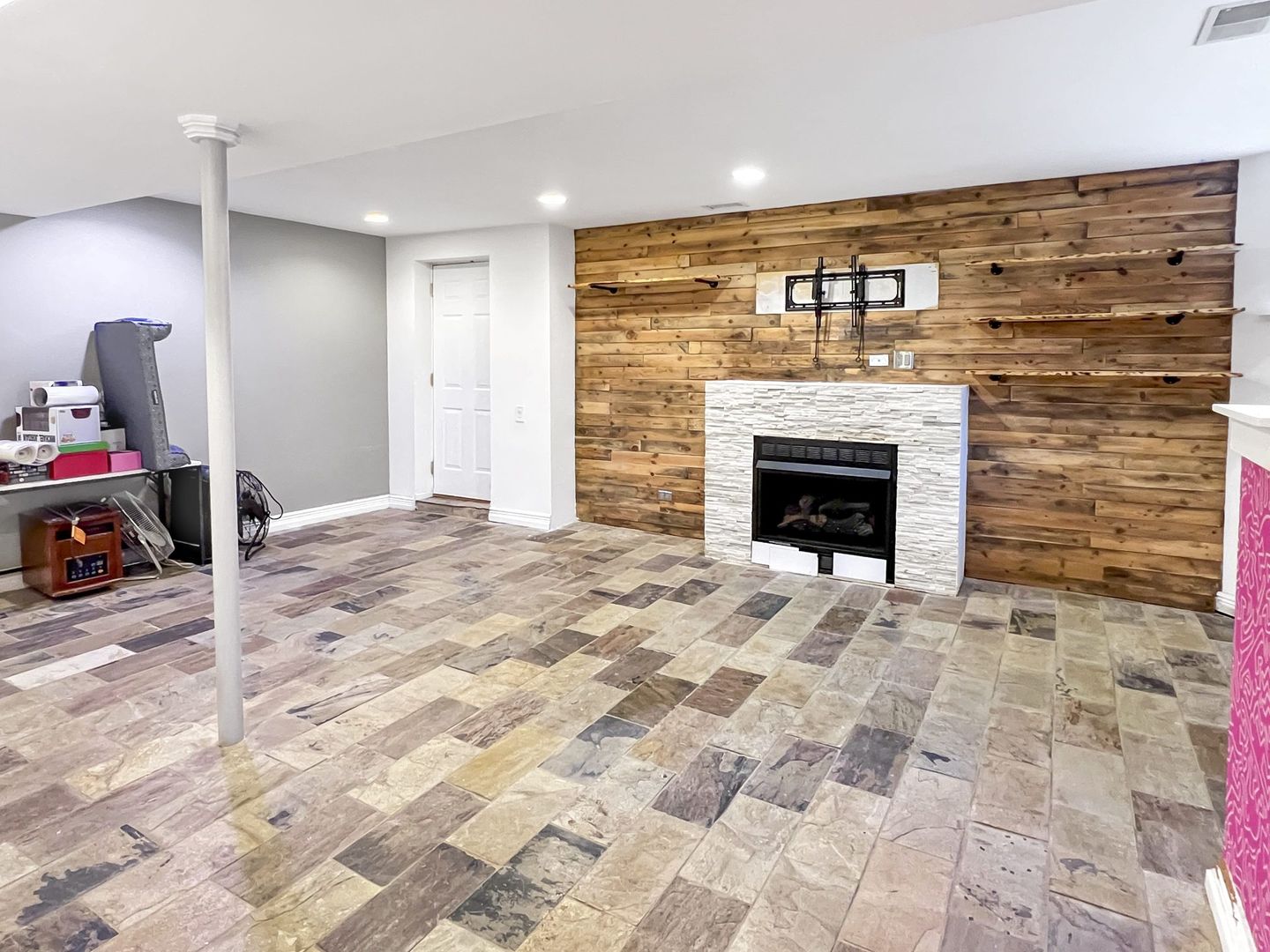 2649 West Evergreen Avenue, Unit 1 Chicago, IL 60622 - Photo 24 of 37