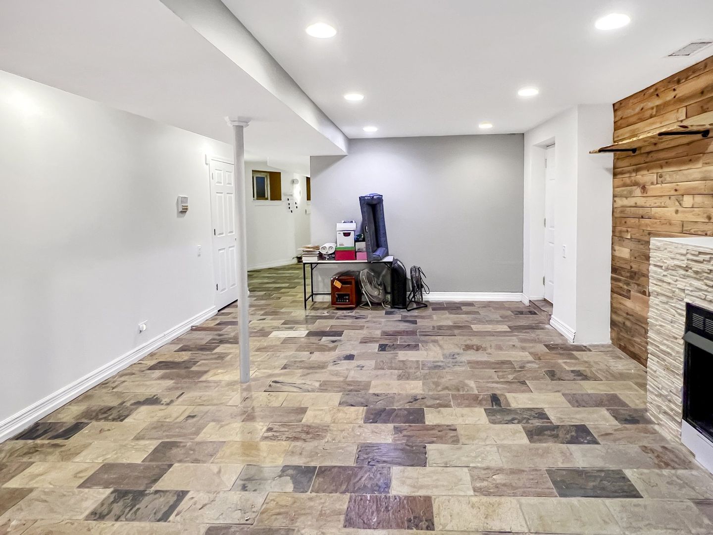 2649 West Evergreen Avenue, Unit 1 Chicago, IL 60622 - Photo 28 of 37