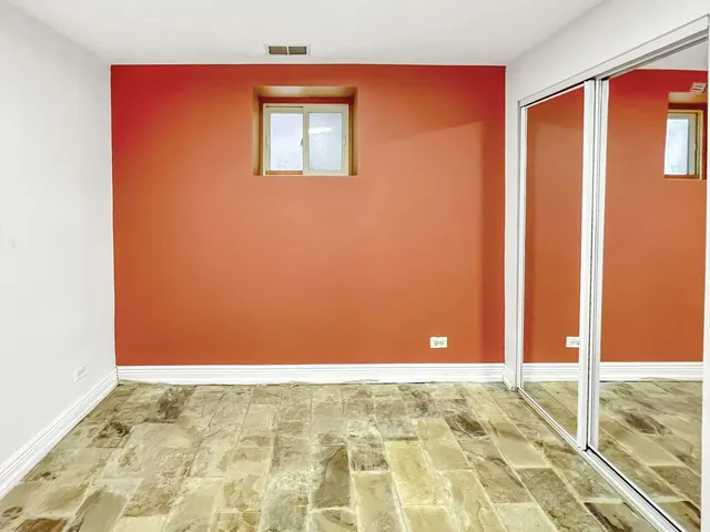 $3,000 | 2649 West Evergreen Avenue, Unit 1, Chicago, IL 60622