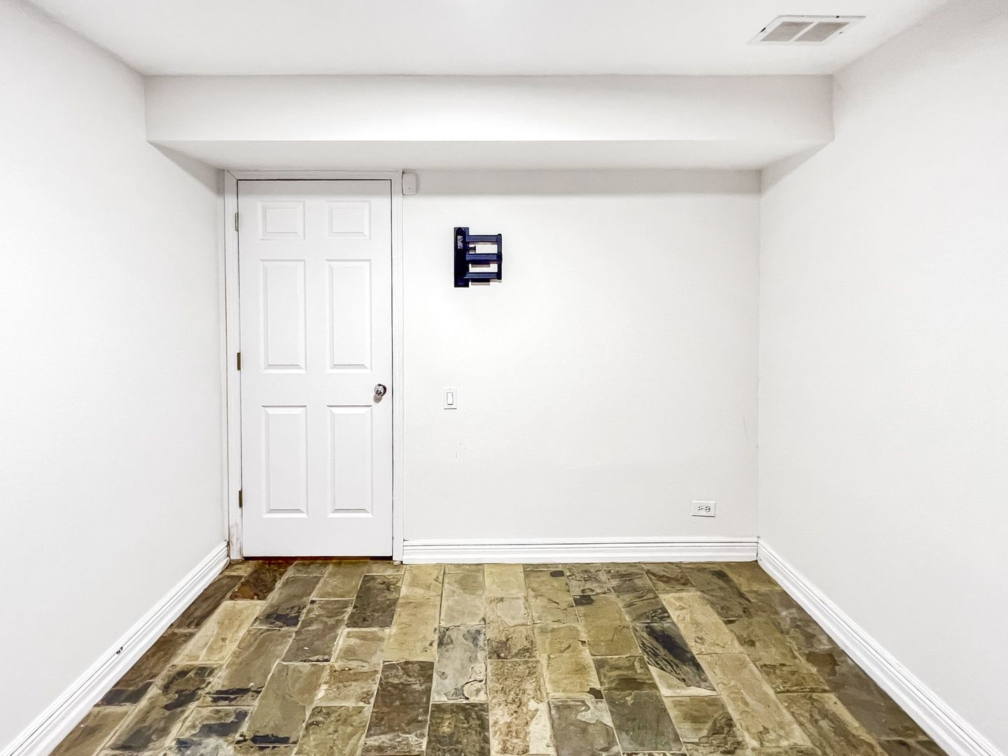 2649 West Evergreen Avenue, Unit 1 Chicago, IL 60622 - Photo 33 of 37