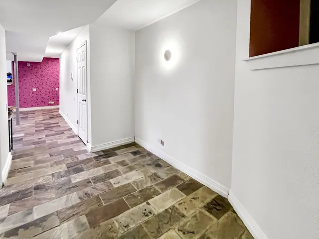 $3,000 | 2649 West Evergreen Avenue, Unit 1, Chicago, IL 60622