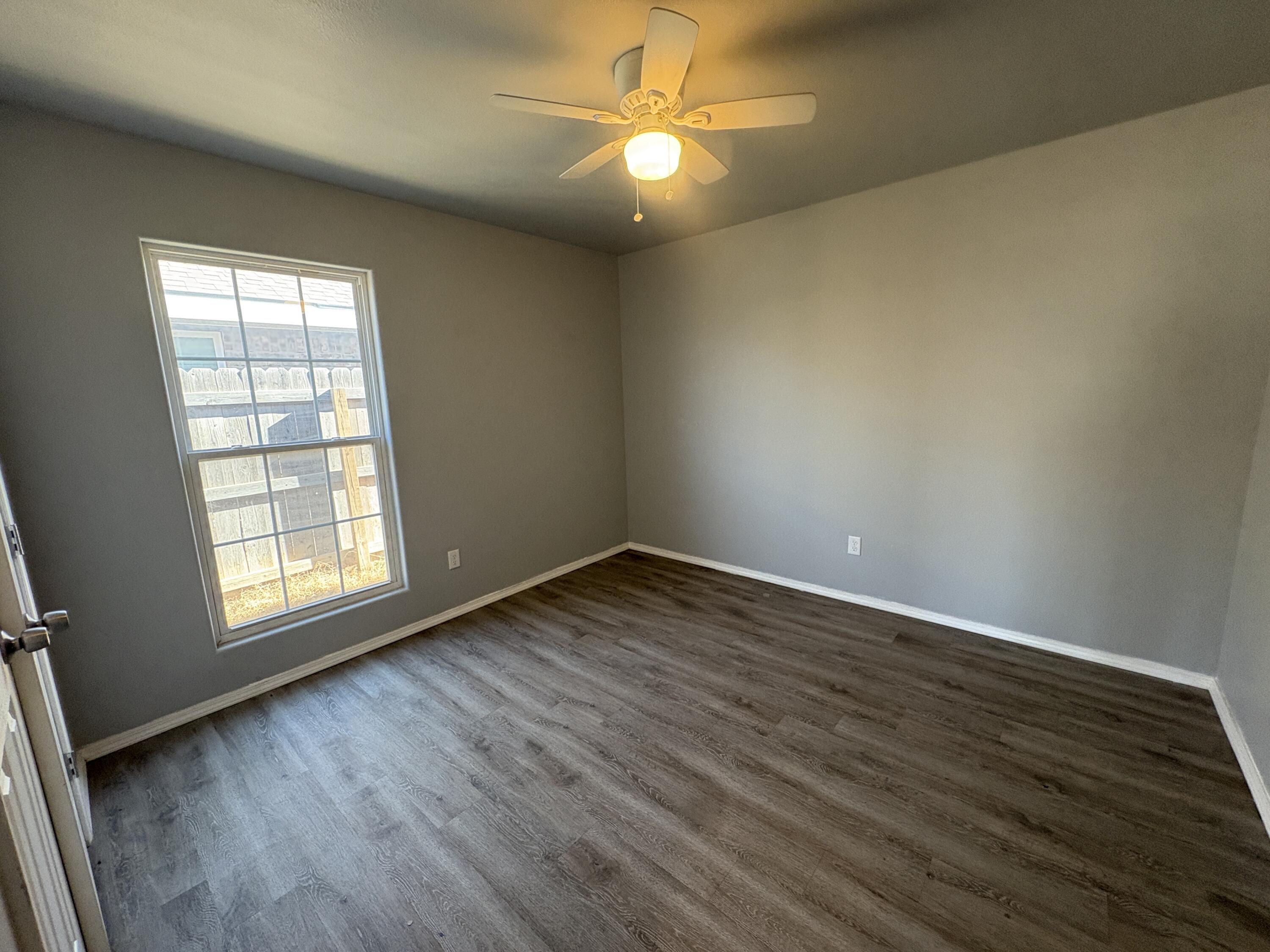 8530 11th Street Lubbock, TX 79416 - Photo 13 of 22 Media 10-97207BCE-1821-489B-968E-BB12F84