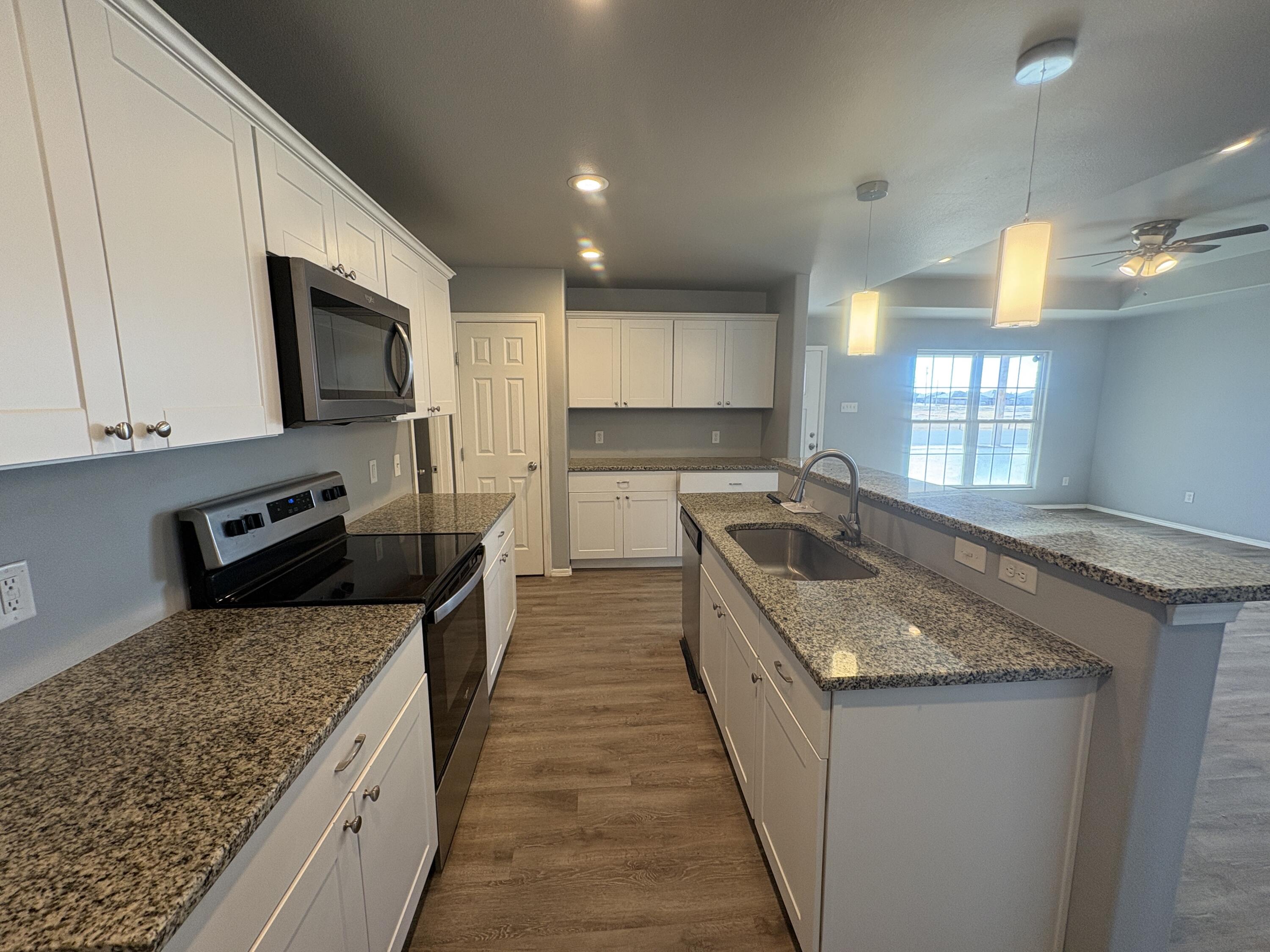 8530 11th Street Lubbock, TX 79416 - Photo 5 of 22 Media 18-F9BD4DC7-E22A-4C91-B9AC-D727E45