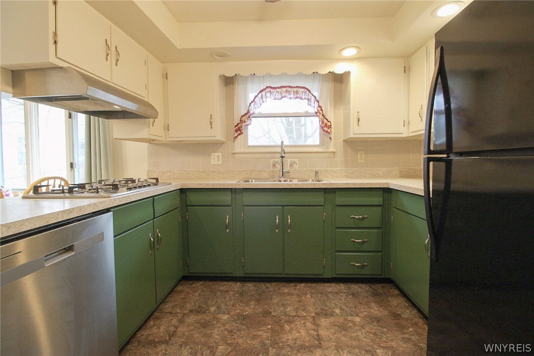 151 Worthy Avenue Ridgeway, NY 14103 - Photo 3 of 42