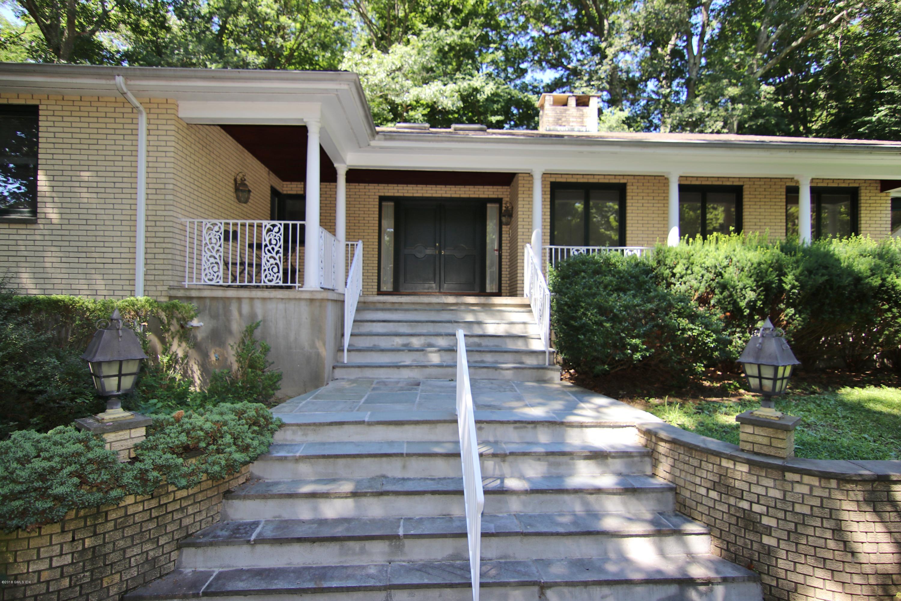 193 Dogwood Lane, Stamford, CT 06903 Compass