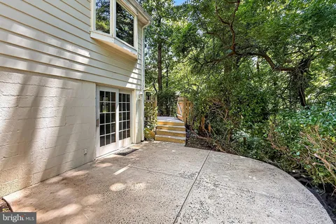 $975,000 | 204 North Evergreen Street, Arlington, VA 22203