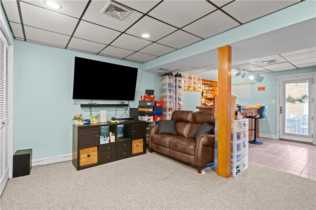 29 Buchanan Street Johnston, RI 02919 - Photo 27 of 34