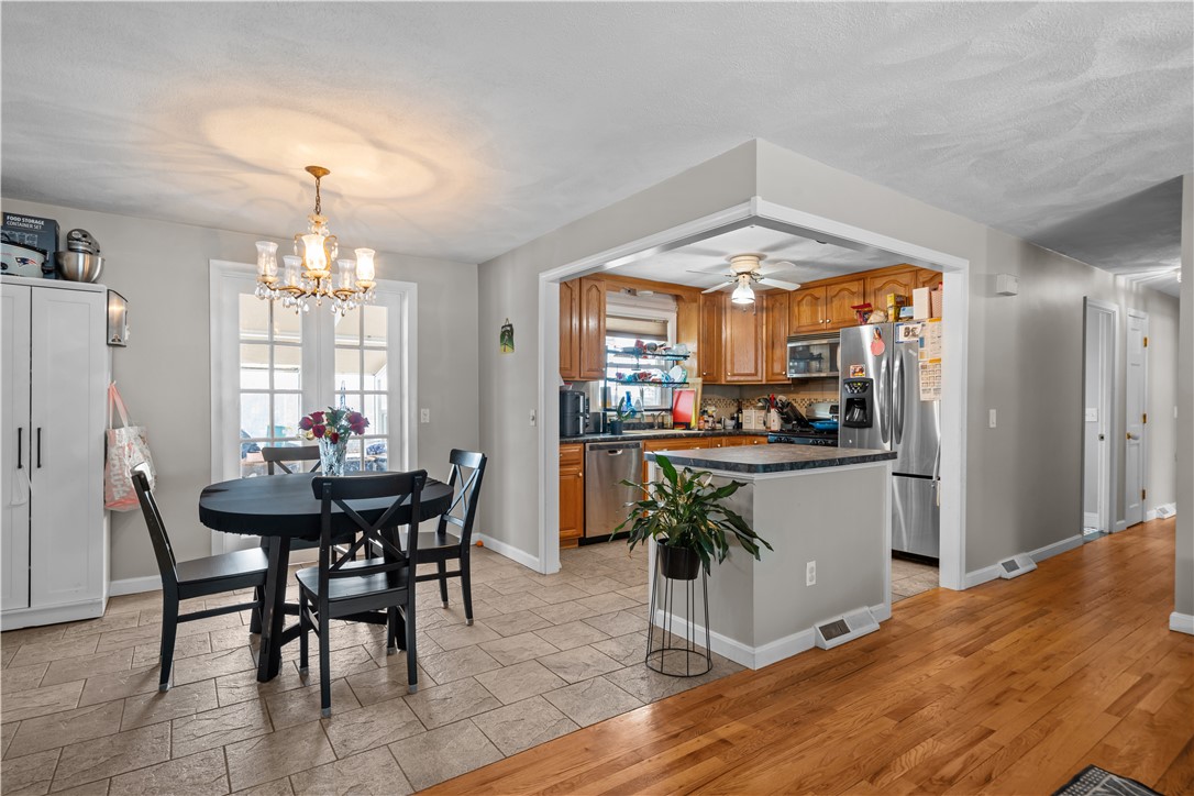 29 Buchanan Street Johnston, RI 02919 - Photo 7 of 34