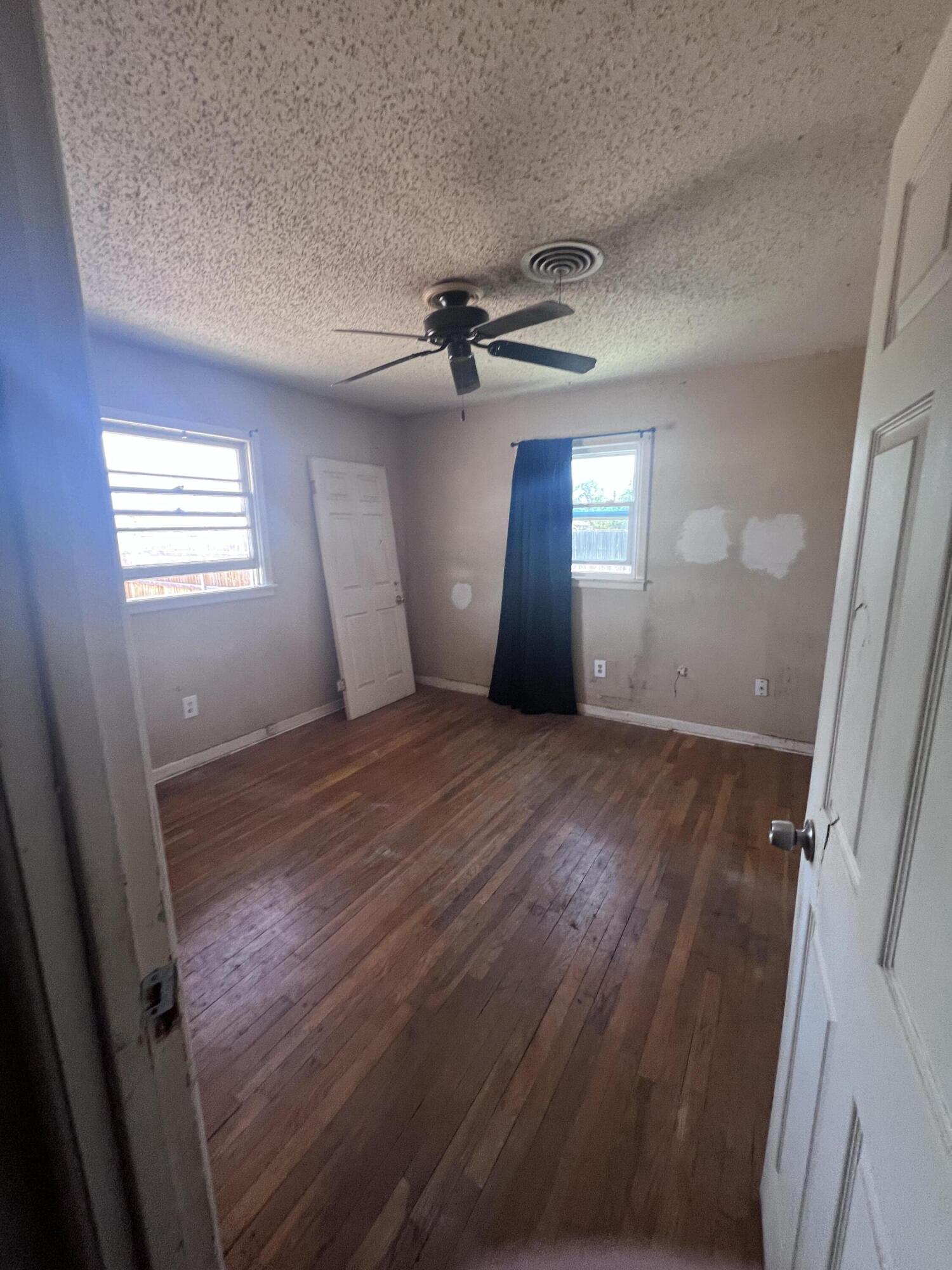 3102 48th Street Lubbock, TX 79413 - Photo 14 of 32 BR3_8565