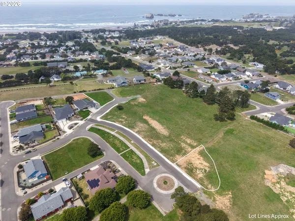 $189,995 | Shearwater Circle, Unit 7, Bandon, OR 97411