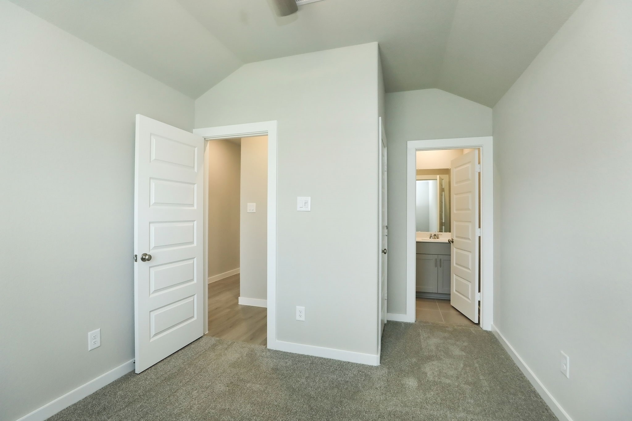14110 Greystone Ter Street Magnolia, TX 77354 - Photo 17 of 34 Secondary Bedroom #3 Also Features A Rare En Suite Secondary Full Bath! The Private En Suite Makes It An Ideal Bedroom For Guests Or Independent Teens.