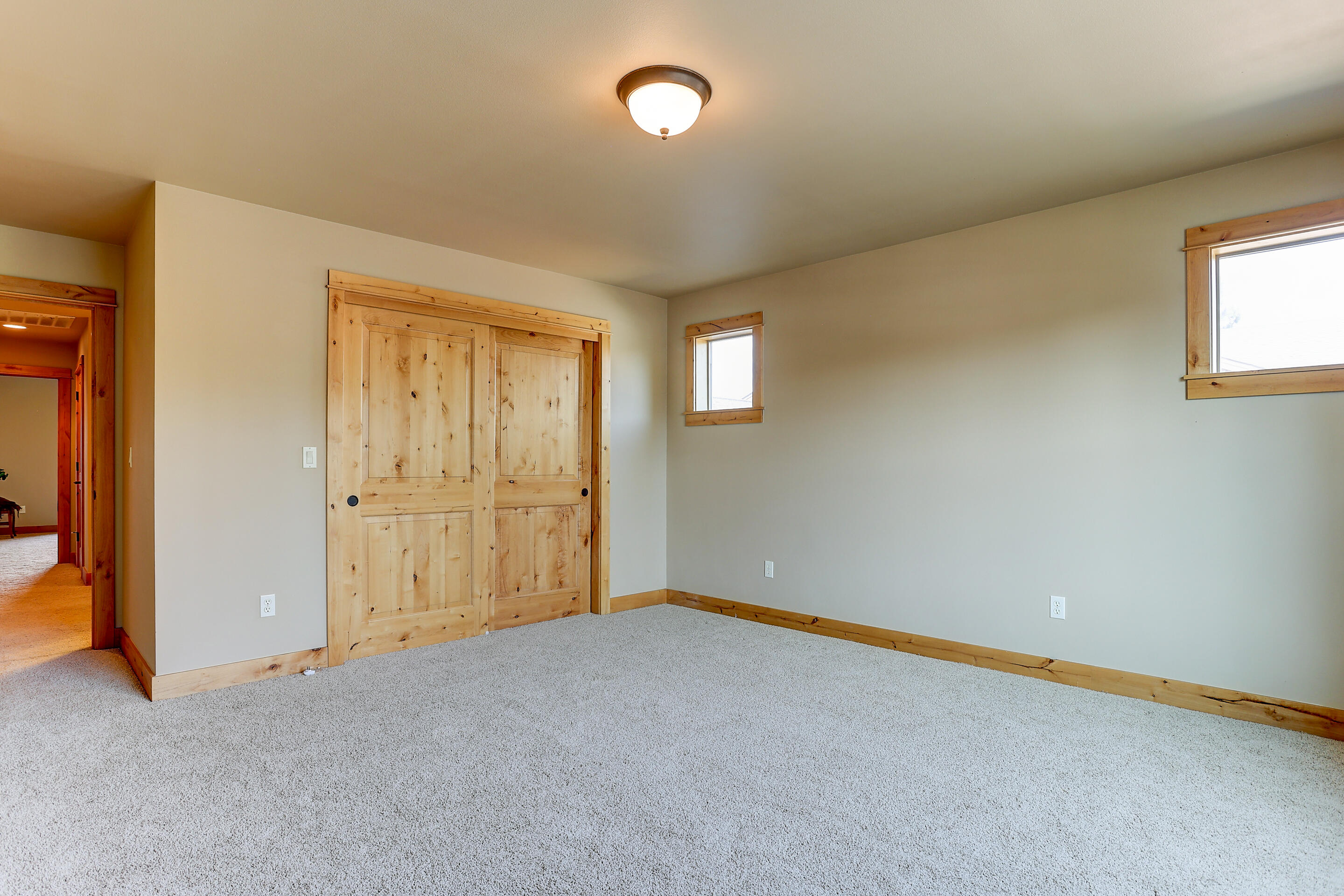 875 Southwest Blakely Road Bend, OR 97702 - Photo 15 of 24 875 SW Blakely Road MLS-25