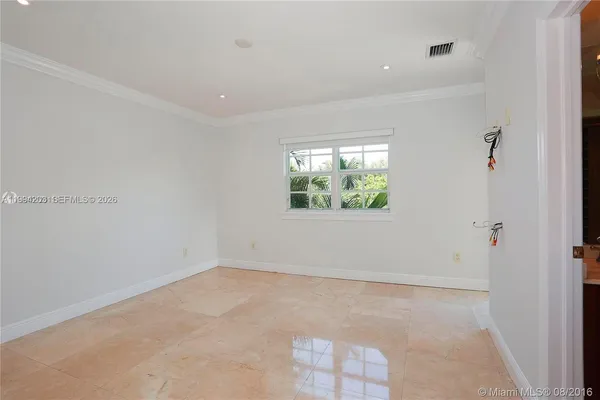 $13,500 | 592 Fernwood Road, Unit B, Key Biscayne, FL 33149