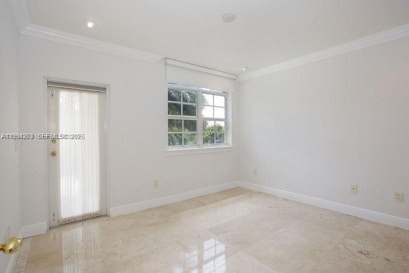 592 Fernwood Road, Unit B Key Biscayne, FL 33149 - Photo 17 of 24 2nd bedroom