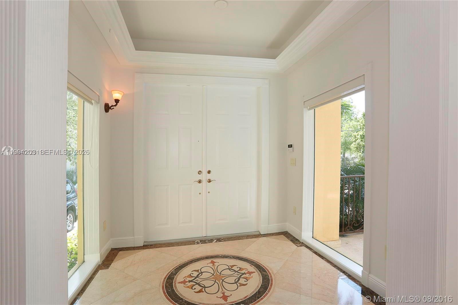 592 Fernwood Road, Unit B Key Biscayne, FL 33149 - Photo 23 of 24 Foyer entry
