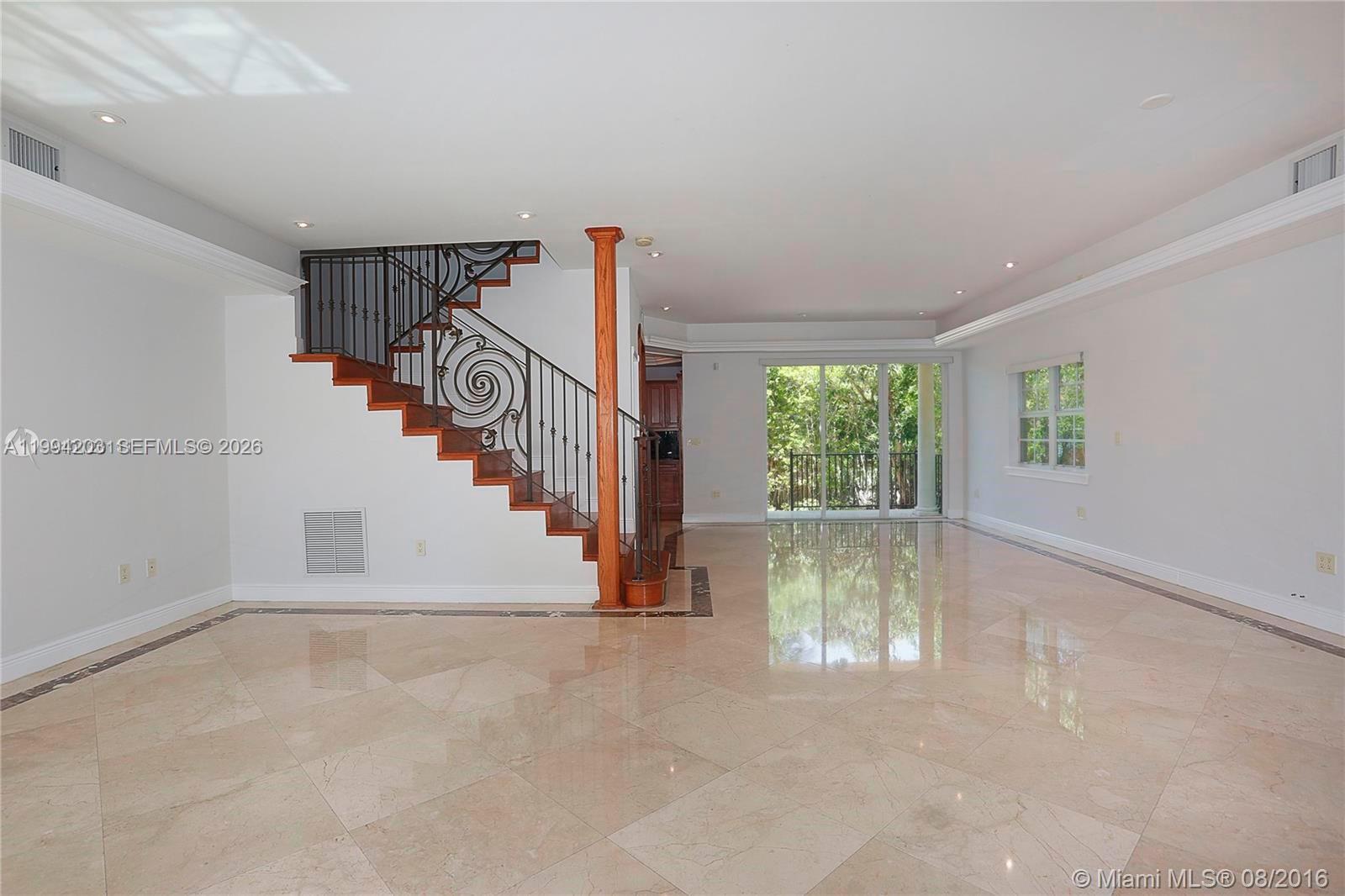 592 Fernwood Road, Unit B Key Biscayne, FL 33149 - Photo 6 of 24