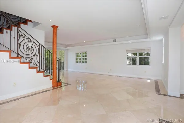 $13,500 | 592 Fernwood Road, Unit B, Key Biscayne, FL 33149