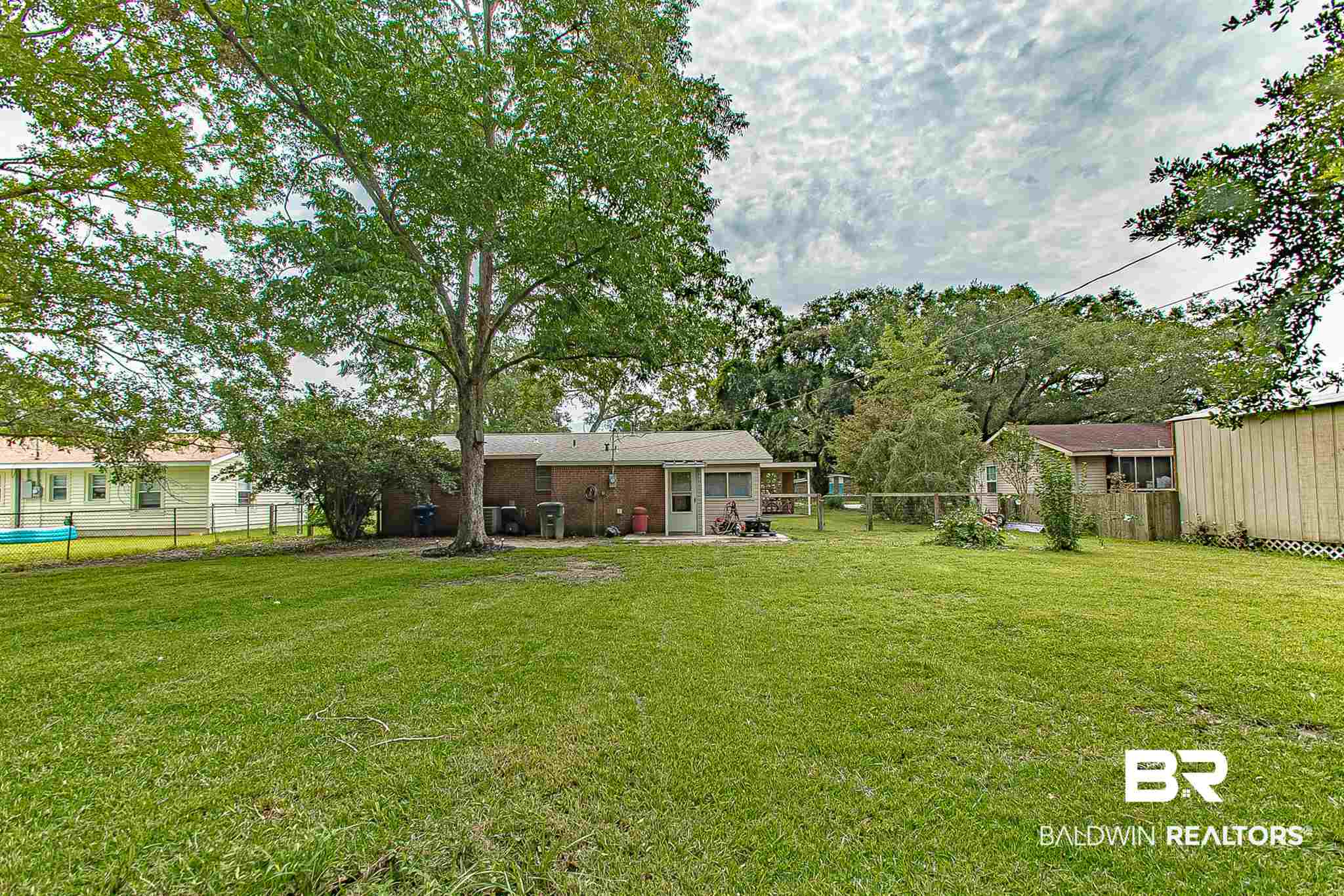 300 South Beech Street Foley, AL 36535 - Photo 32 of 34