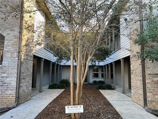 $1,400 | 350 Emerald Forest Boulevard, Unit 28102, Covington, LA 70433