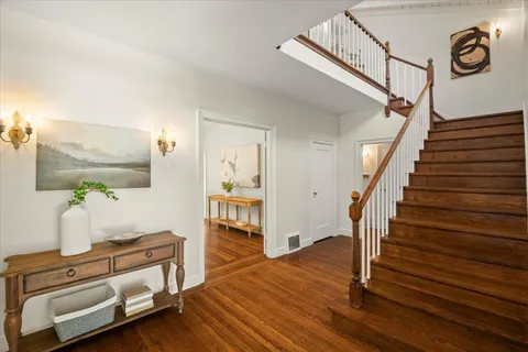 $9,200,000 | 1408 Edgewood Drive, Palo Alto, CA 94301