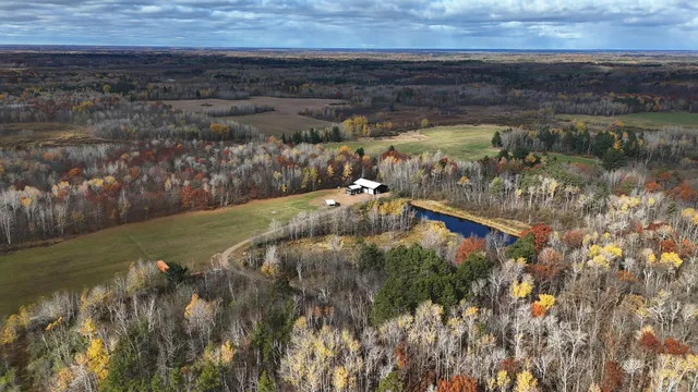 $484,000 | 25690 Groningen Road, Sandstone, MN 55072