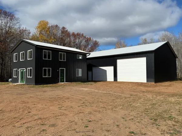 $484,000 | 25690 Groningen Road, Sandstone, MN 55072