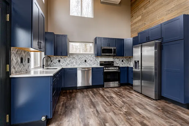 $484,000 | 25690 Groningen Road, Sandstone, MN 55072