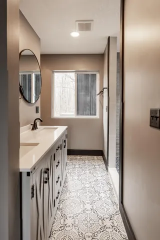 $642,000 | 25690 Groningen Road, Sandstone, MN 55072