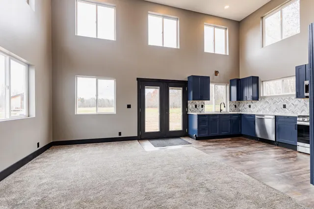 $642,000 | 25690 Groningen Road, Sandstone, MN 55072