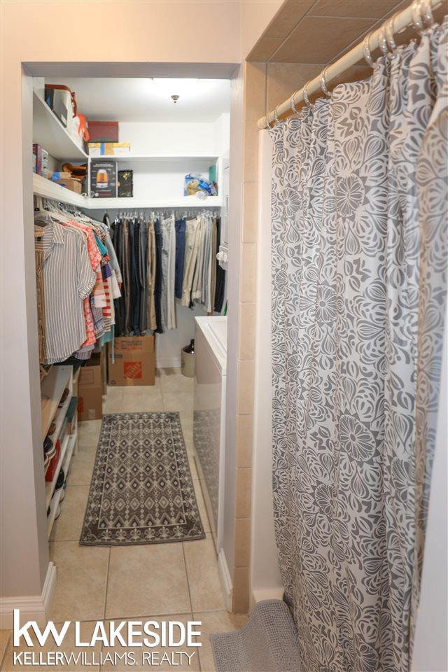 2309 Walton Boulevard, Unit 31 Rochester Hills, MI 48309 - Photo 18 of 23