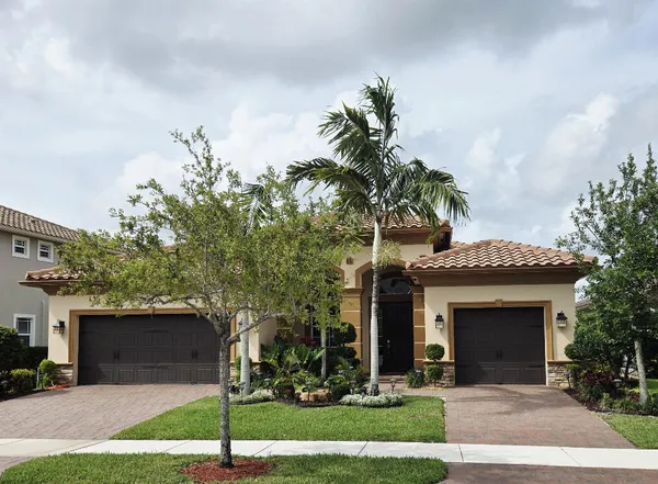 $999,900 | 10311 Peninsula Place, Parkland, FL 33076
