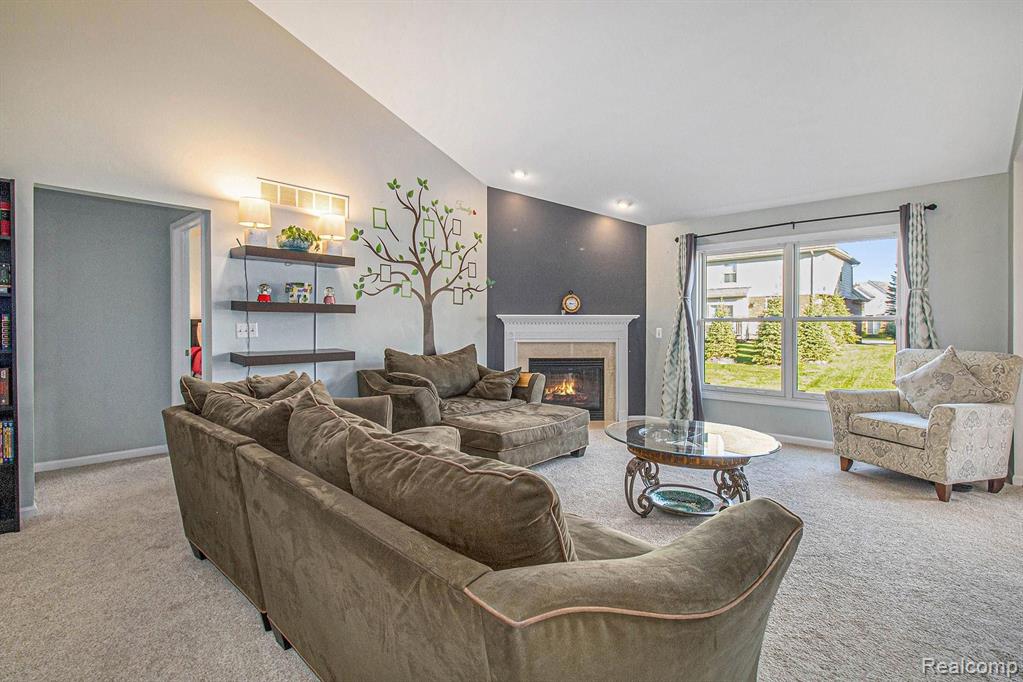 41568 Thoreau Ridge Novi, MI 48377 - Photo 4 of 36