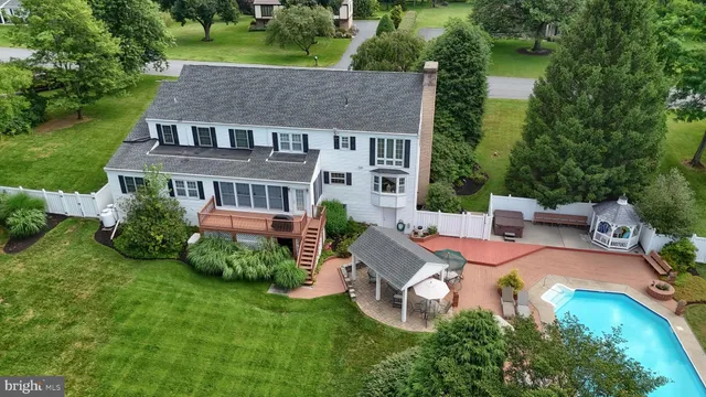 $725,000 | 3 Banbury Road, Hummelstown, PA 17036