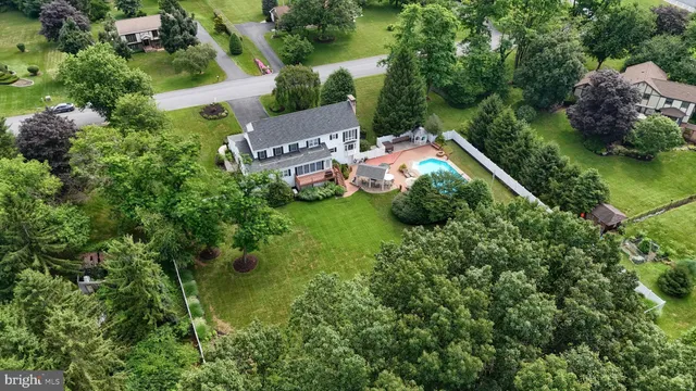 $725,000 | 3 Banbury Road, Hummelstown, PA 17036