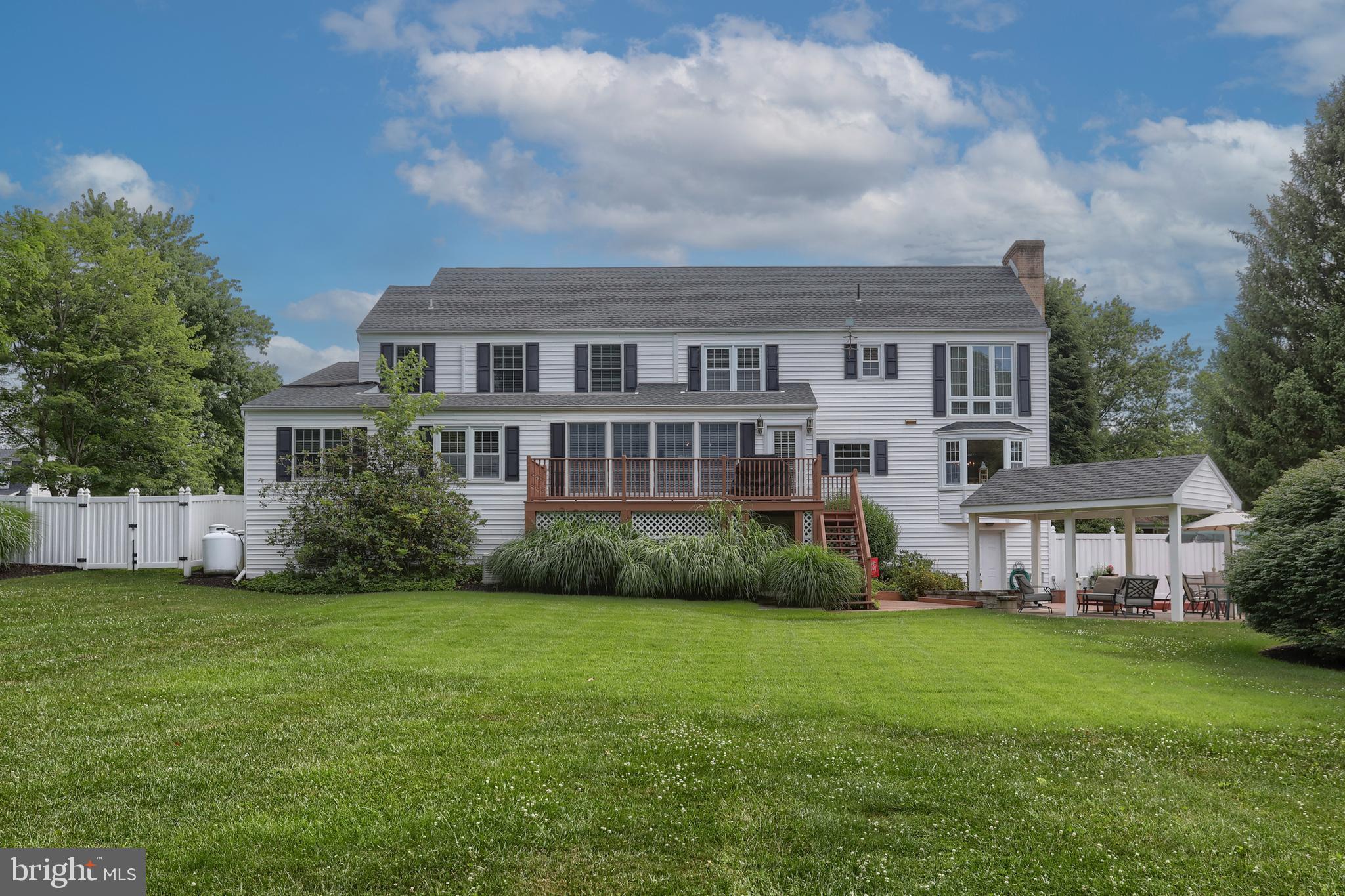 3 Banbury Road Hummelstown, PA 17036 - Photo 69 of 85 a front view of a house with a garden