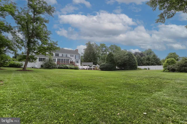 $725,000 | 3 Banbury Road, Hummelstown, PA 17036
