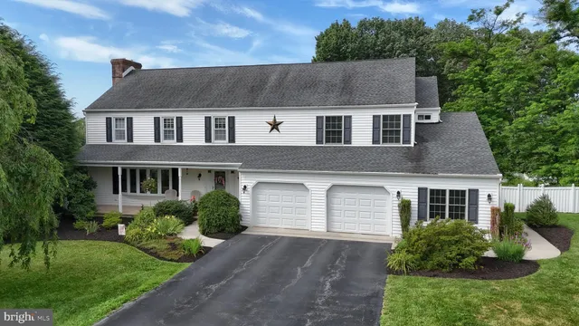 $725,000 | 3 Banbury Road, Hummelstown, PA 17036