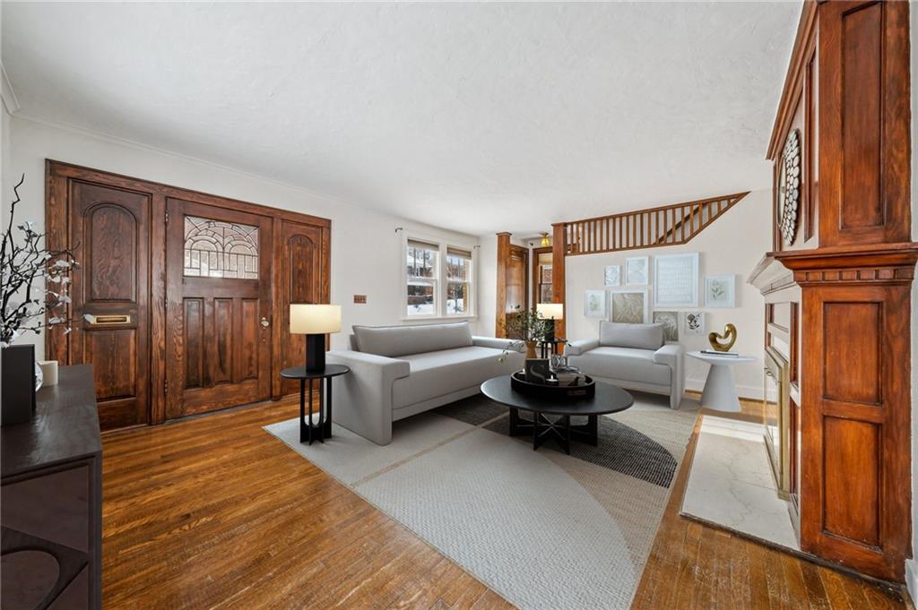 252 Arden Road Pittsburgh, PA 15216 - Photo 5 of 31 Huge living room