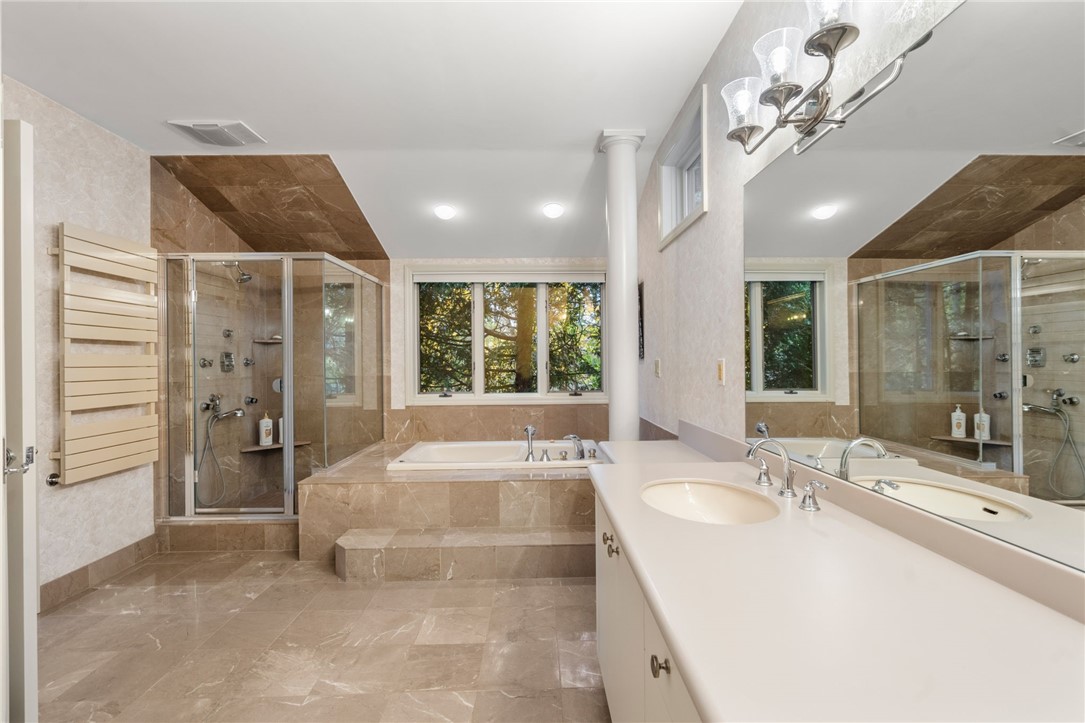 7 Oak Tree Lane Cranston, RI 02920 - Photo 17 of 32