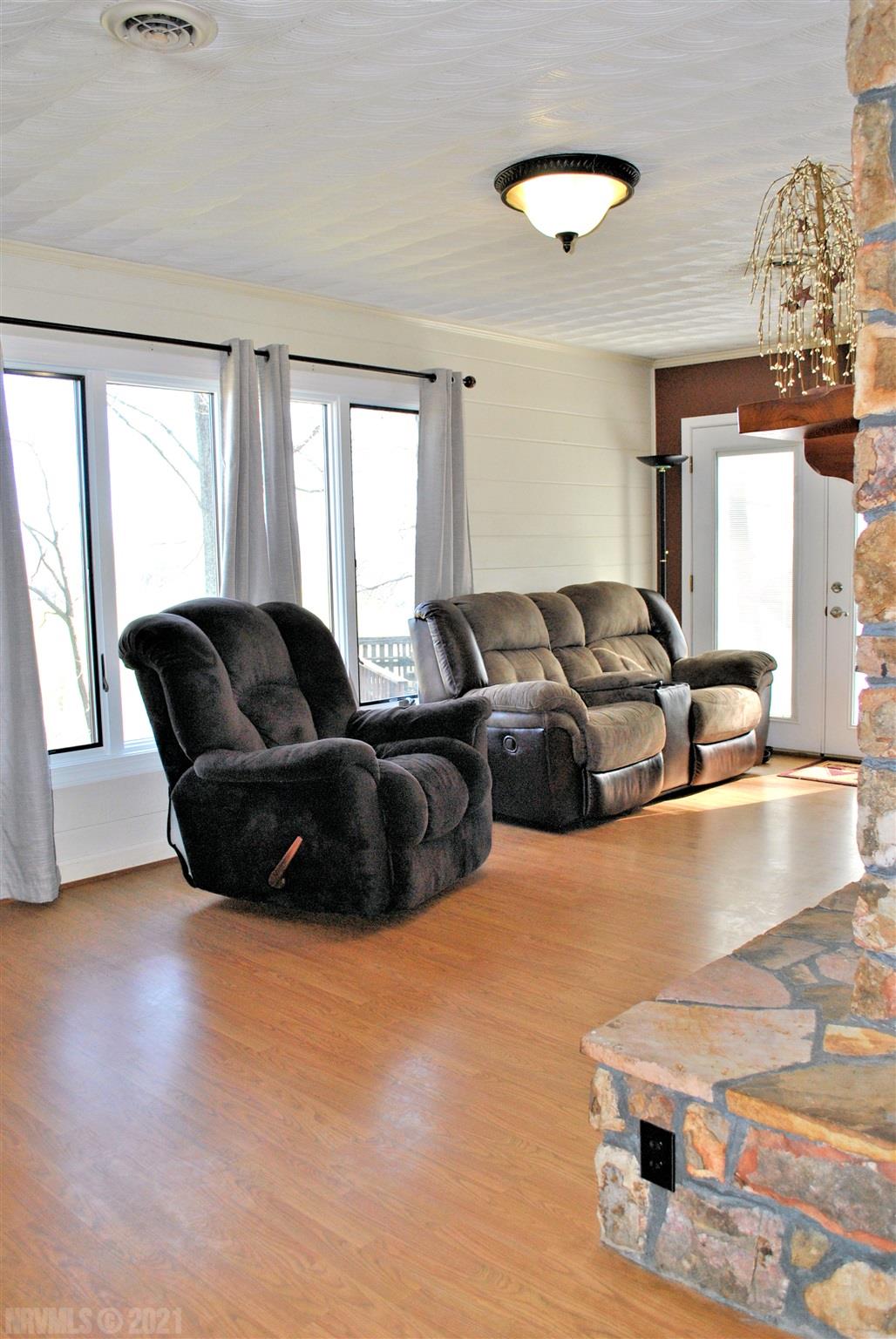 7462 Riverbluff Road Radford, VA 24141 - Photo 21 of 72 Gallery Image 21