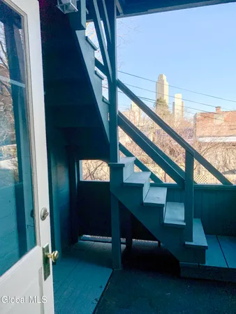$1,600 | 292 Lark Street, Albany, NY 12210