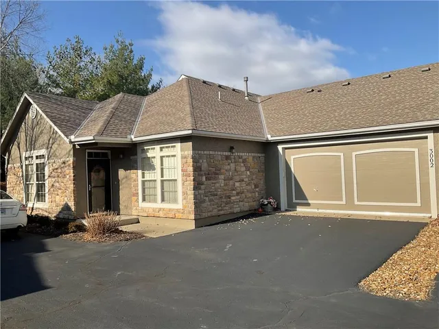 $365,000 | 11238 South Rene Street, Unit 3002, Olathe, KS 66215