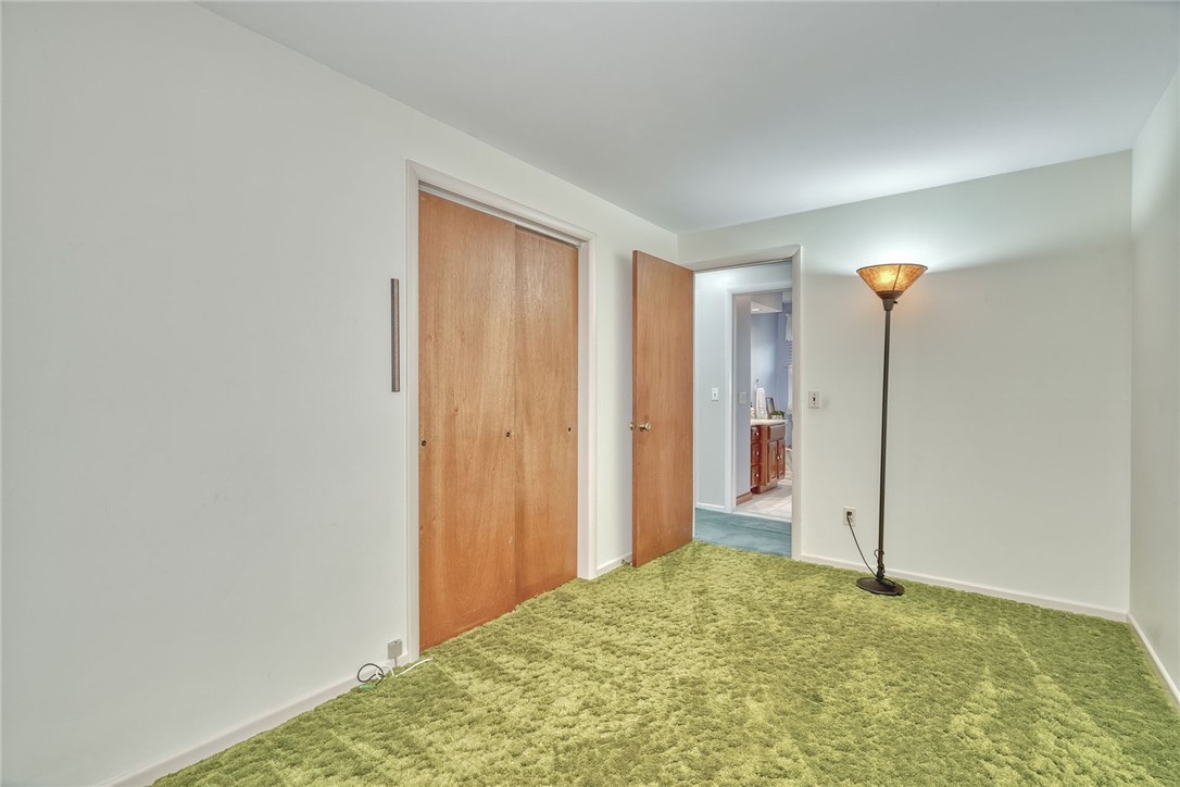 66 Merryhill Drive Rochester, NY 14625 - Photo 21 of 44