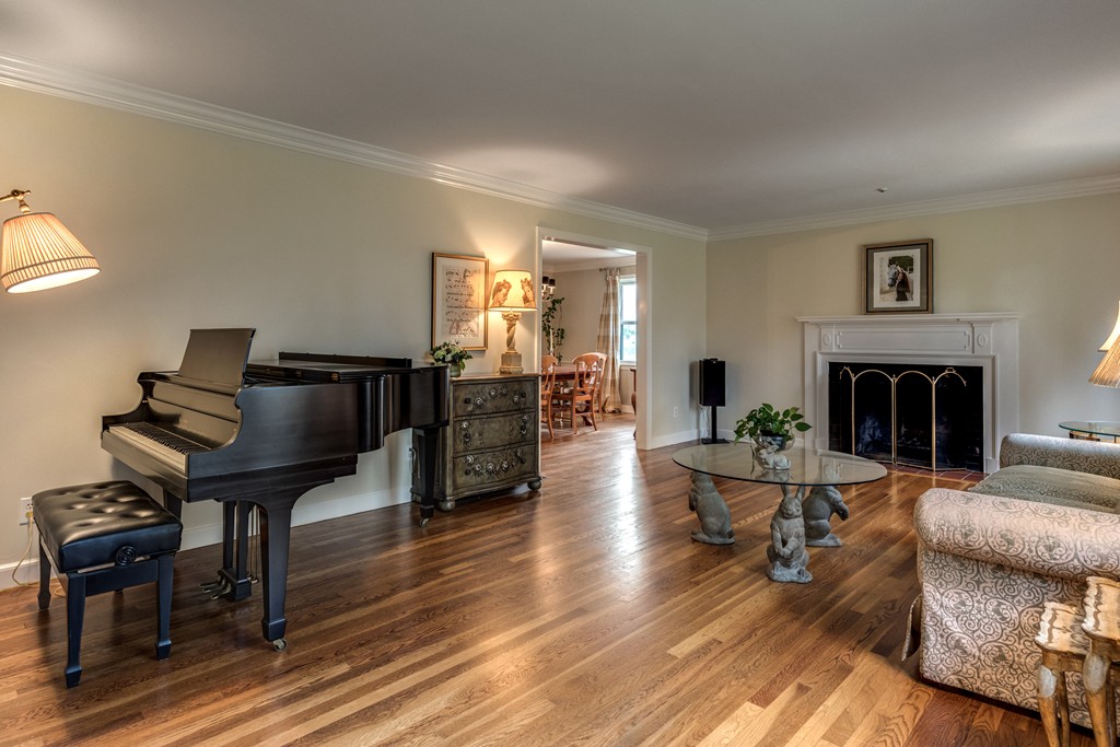 55 Indian Spring Road Milton, MA 02186 - Photo 6 of 26 Gallery Image 6