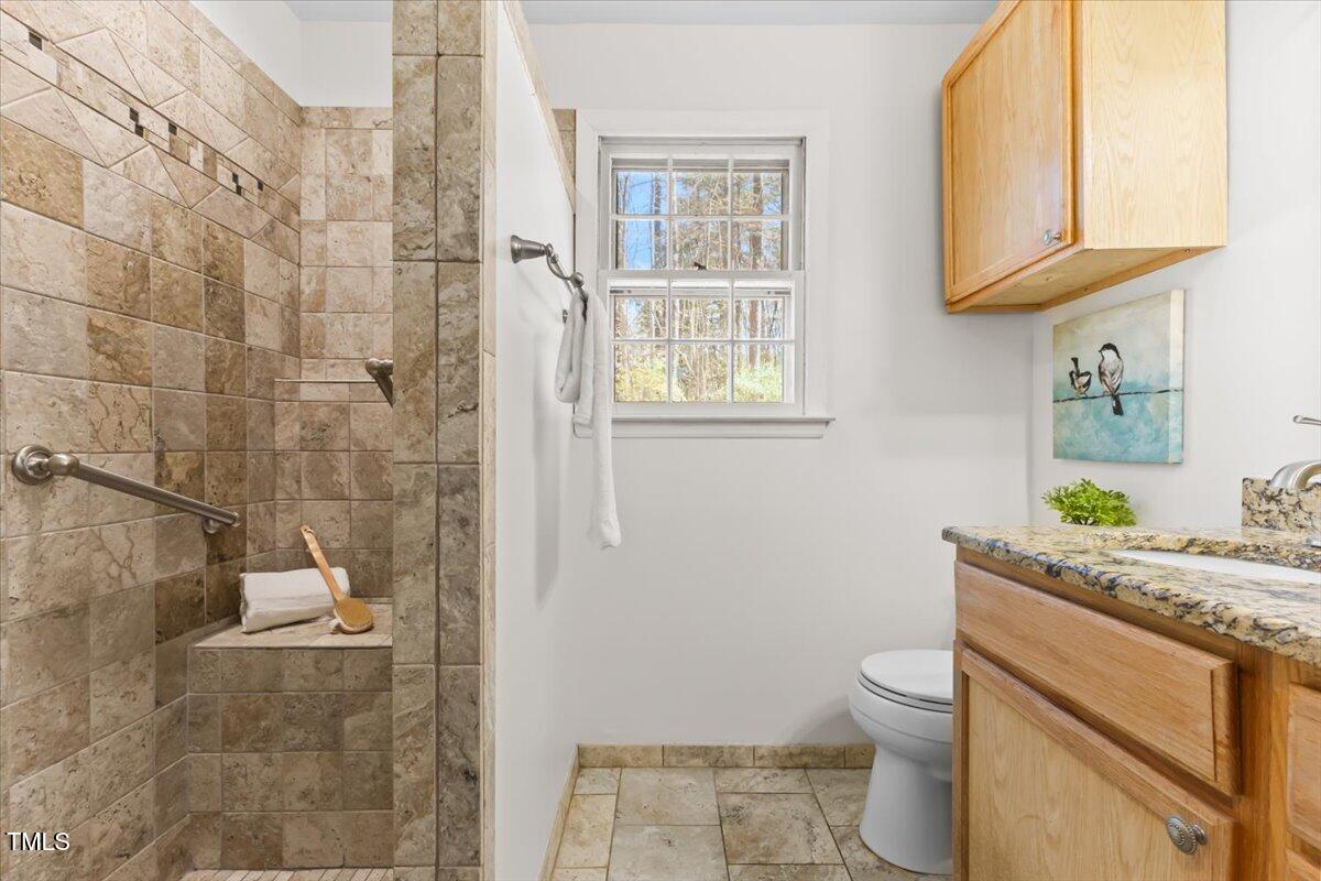 901 Emory Lane Raleigh, NC 27609 - Photo 11 of 37 31-901 Emory Ln