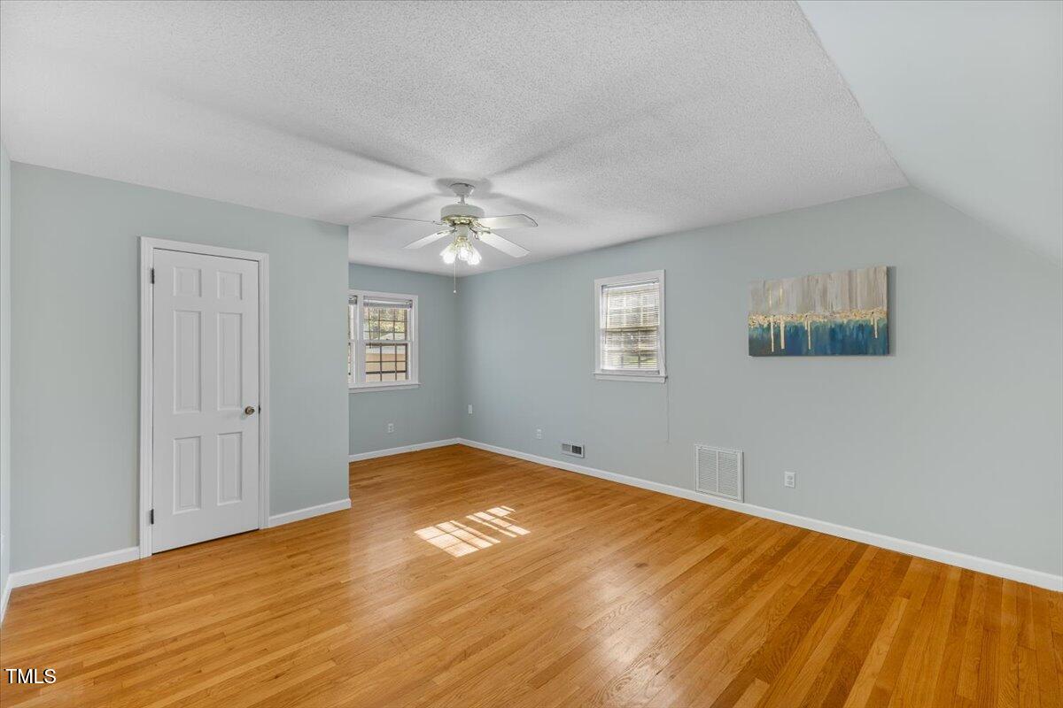 901 Emory Lane Raleigh, NC 27609 - Photo 17 of 37 49-901 Emory Ln