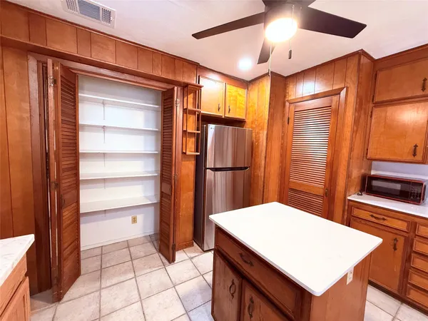 $1,700 | 51 Hanging Oak Road, Dale, TX 78616