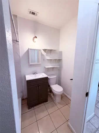 $1,700 | 51 Hanging Oak Road, Dale, TX 78616