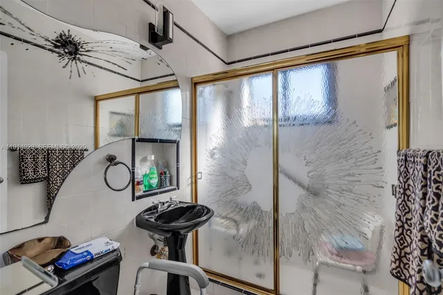 $1,299,000 | 1861 Southwest 19th Street, Miami, FL 33145